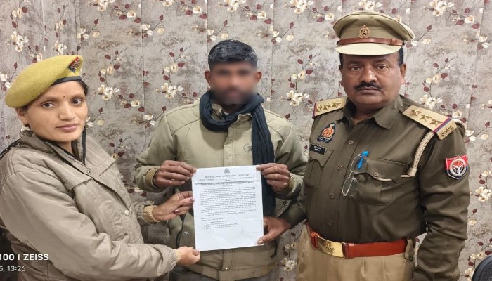 Rampur Passport Fraud Case : पासपोर्ट बनवाने के नाम पर हुई साइबर ठगी, पुलिस ने पीड़ित को दिलाए 71 हजार रुपये वापस