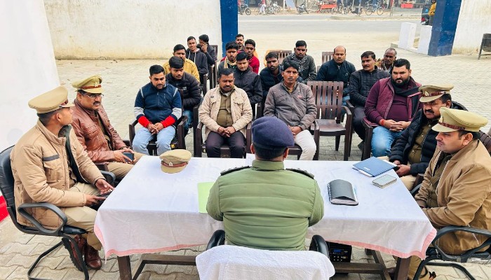कम्युनिटी पोलिसिंग के तहत पुलिस और आमजन के बीच संवाद
