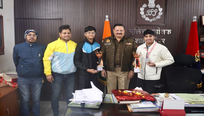 राज्य स्तरीय बैडमिंटन चैम्पियनशिप: उत्कृष्ट प्रदर्शन करने वाले खिलाड़ियों का सम्मान