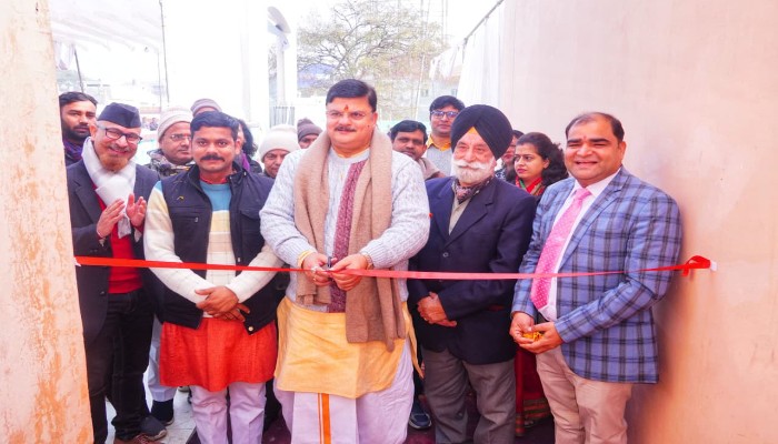 महापौर ने दिया स्वच्छता का संदेश, रामनगरी को समर्पित किए दो सुलभ शौचालय