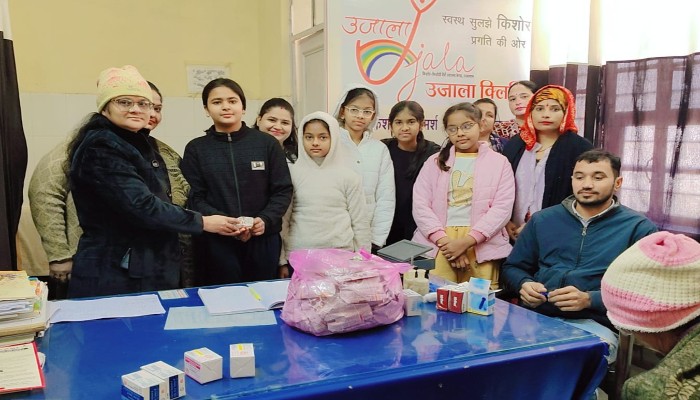 उजाला क्लिनिक पर मनाया गया राष्ट्रीय युवा दिवस, युवाओं को किया गया जागरूक