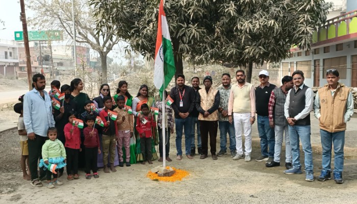 पत्रकारों ने रचा सामाजिक सरोकार का इतिहास, जरूरतमंदों के खिले चेहरे
