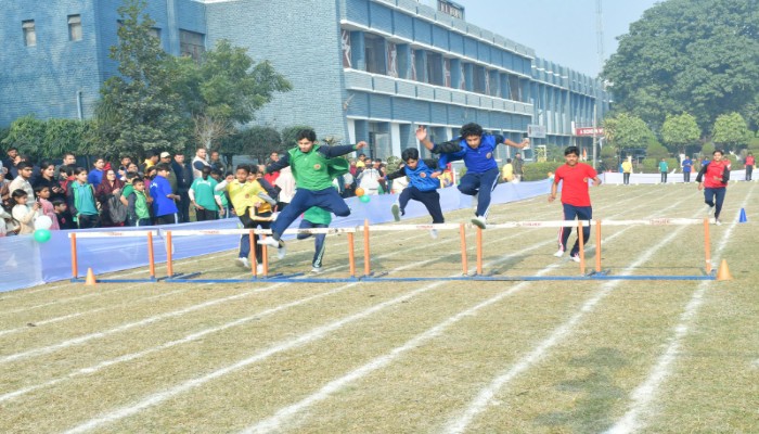 दयावती मोदी अकादमी में मनाया गया मिडिल विंग का स्पोटर्स डे