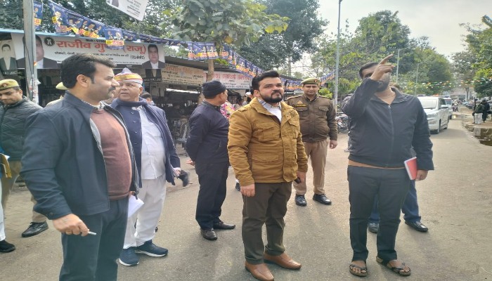 जिलाधिकारी ने किया कलेक्ट्रेट का निरीक्षण, दिए दिशा निर्देश