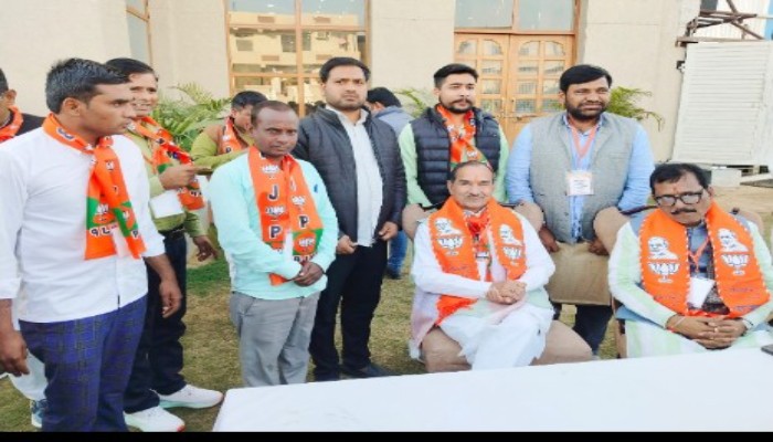 सुरेश कश्यप को प्रवासी प्रभारी बनाए जाने से खुशी का माहौल, लोगों ने दी बधाई