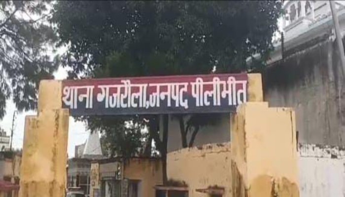 थाना गजरौला क्षेत्र में हुआ सड़क हादसा कई लोग घायल, एक मासूम की मौत