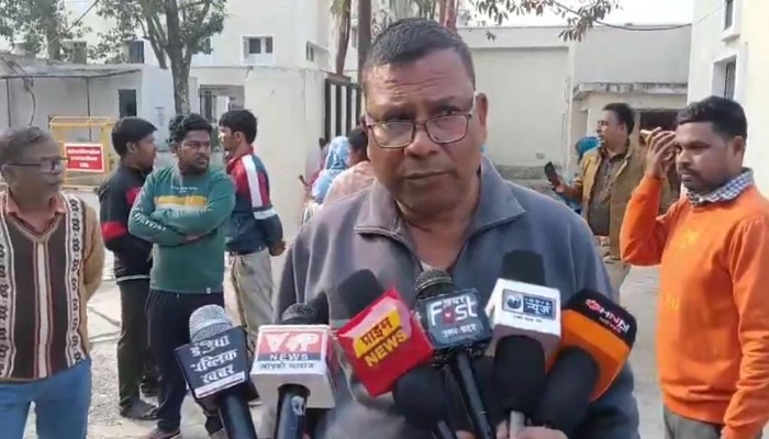 टैक्टर ट्रॉली के नीचे दबकर बुजुर्ग की मौत, चालक फरार