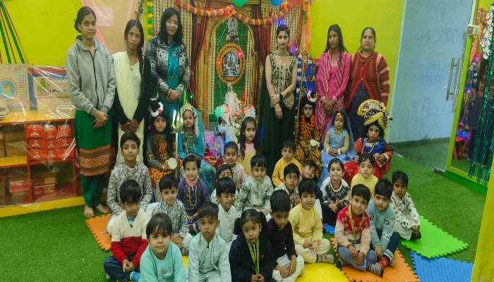 मकून्स प्री-स्कूल में रही महाशिवरात्रि पर्व की धूम