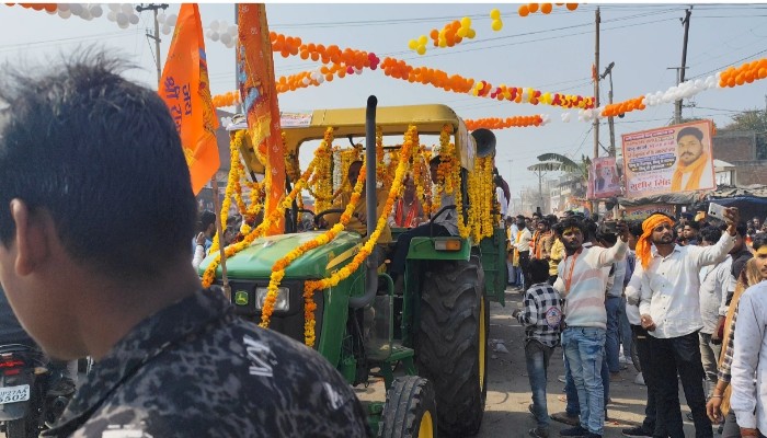 बंडा में धूमधाम से निकाली गई भगवान भोलेनाथ की बारात, क्षेत्रीय लोग बने बाराती