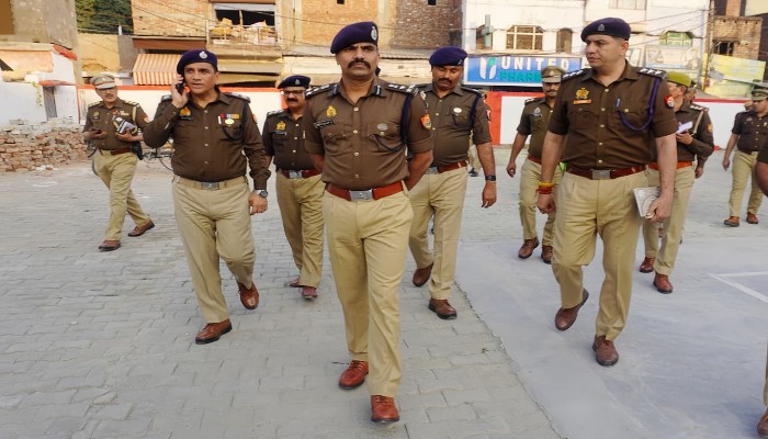 DIG Muniraj Rampur Kotwali Inspection :  डीआईजी मुनिराज ने किया कोतवाली का वार्षिक निरीक्षण, पुलिसकर्मियों को दिए मुस्तैदी के निर्देश