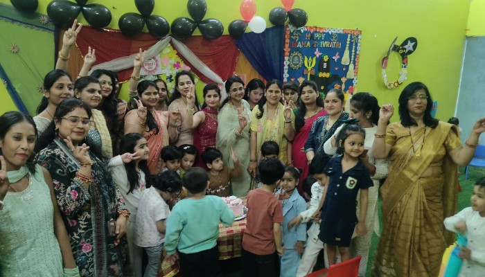 मकून्स प्री-स्कूल में अंतरराष्ट्रीय महिला दिवस के अवसर पर किया गया नारी शक्ति का सम्मान