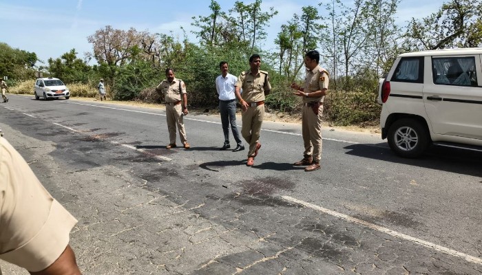 तेज रफ्तार का कहर! एग्जाम देने जा रहे तीन दोस्तों की दर्दनाक मौत