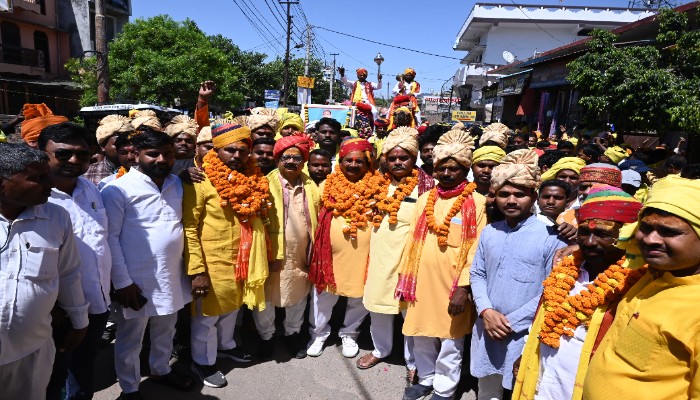 अयोध्या में निषाद राज जयंती की धूम: भव्य शोभायात्रा के साथ 11 जोड़ों ने रचाया ब्याह