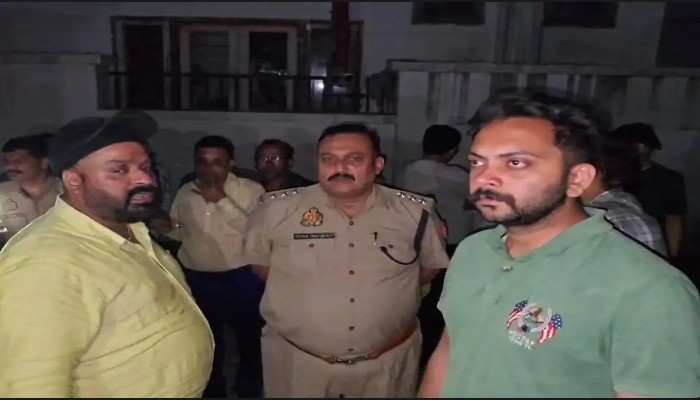 घर में बने गोदाम में आग लगने से लाखों का नुकसान, कड़ी मशक्कत के बाद पाया काबू