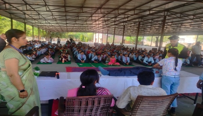 श्रीगंगानगर में अग्नि सुरक्षा जागरूकता कार्यक्रम, विद्यार्थियों को सिखाए जीवनरक्षक उपाय