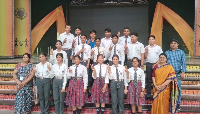 शत प्रतिशत रहा सनबीम स्कूल का परीक्षा परिणाम: उत्कृष्टता की परंपरा बरकरार