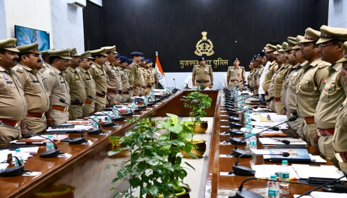 मुजफ्फरनगर में अपराध समीक्षा बैठक: एसएसपी ने कानून व्यवस्था सुदृढ़ करने के दिए सख्त निर्देश