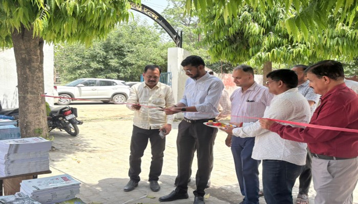 राजकीय पुस्तकालय में पुस्तक मेला आयोजित, सस्ती और गुणवत्तापूर्ण किताबों के प्रति जागरूकता बढ़ाने पर जोर