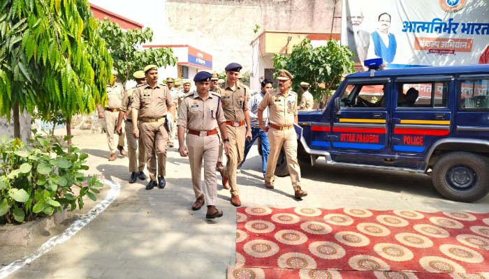 Muzaffarnagar: एसपी सिटी अमृत जैन ने चरथावल थाने का वार्षिक निरीक्षण किया, दिए कई निर्देश