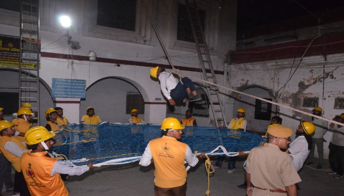 Sriganganagar: मॉक ड्रिल का आयोजन, आतंकी हमले की स्थिति में राहत एवं बचाव तैयारियों का परीक्षण