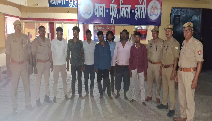 झांसी पुलिस की बड़ी कार्रवाई: साइबर ठगी के ₹2 लाख कराए वापस, पूंछ पुलिस ने 7 जुआरियों को दबोचा