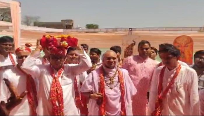 भक्ति में डूबा विजयपुर: श्रीमद्भागवत कथा के प्रथम दिन उमड़ा जनसैलाब
