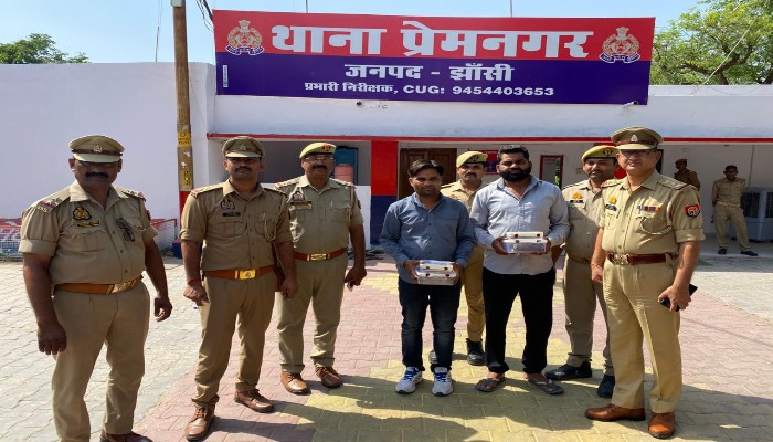 झांसी में सट्टा गिरोह पर पुलिस की बड़ी कार्रवाई, दो आरोपी गिरफ्तार, लाखों की बरामदगी