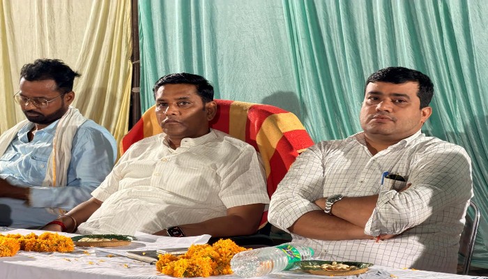 रलायता की रात्रि चैपाल में गूंजे विकास और राजनीति के मुद्दे, ग्रामीणों ने खुलकर रखीं समस्याएं