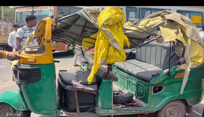 Shahjahanpur Road Accident: कांट हाईवे पर मौत बनकर दौड़ा कंटेनर, ऑटो के उड़े परखच्चे, तीन की दर्दनाक मौत