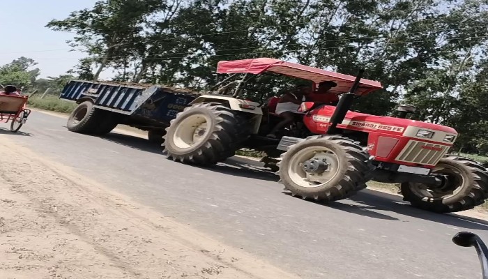 पीलीभीत में बेखौफ खनन माफिया, बिना नंबर प्लेट के दौड़ रहे ओवरलोड वाहन