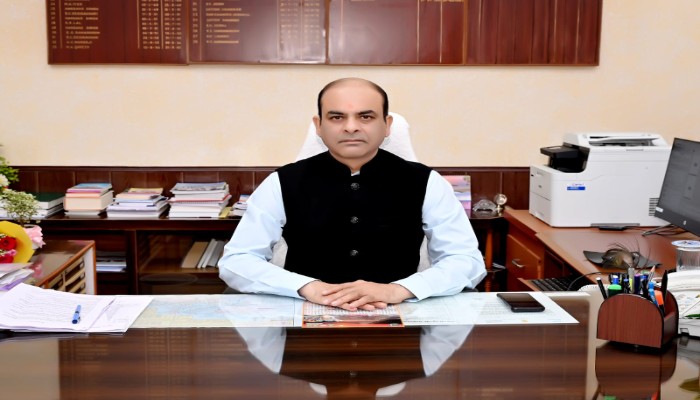 बिना टिकट यात्रा पर सख्ती का असर: झांसी मंडल ने टिकट चेकिंग से कमाए 5.55 करोड़ रुपये