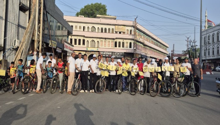 Sunday Cycle Rally: पुलिसकर्मियों ने दिया फिटनेस और पर्यावरण संरक्षण का संदेश