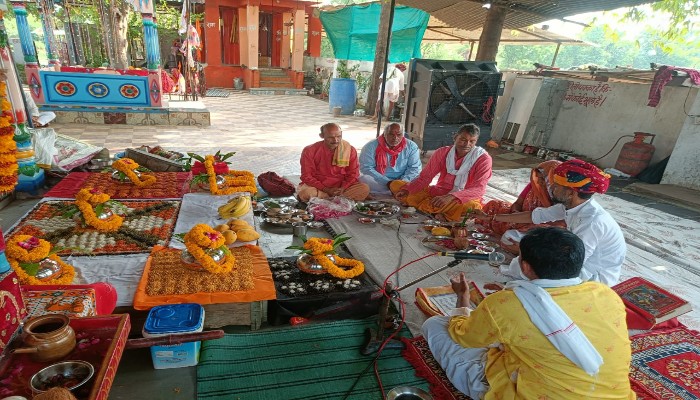सगतपुरिया के बैकुंठधाम में श्रीरामचरितमानस पाठ का शुभारंभ, वैदिक अनुष्ठानों से गुंजायमान हुआ परिसर