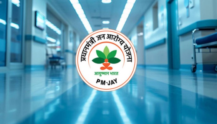 झांसी में आयुष्मान भारत योजना पिछड़ी, 8 साल में सिर्फ 60% लाभार्थियों के बने कार्ड