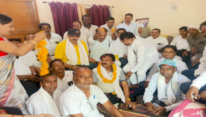 बुंदेलखंड निर्माण मोर्चा ने आंदोलन तेज करने का किया ऐलान, चार प्रस्ताव पारित
