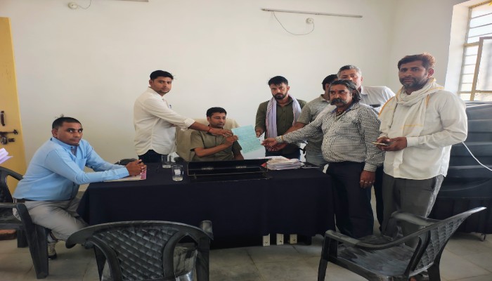 रुदावल तहसीलदार की 'तानाशाही' के खिलाफ कर्मचारियों ने खोला मोर्चा, क्या ठप हो जाएगा सरकारी काम?
