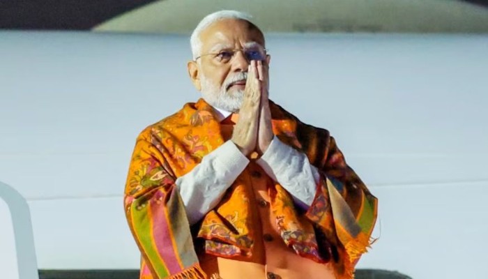 जश्न के बहाने, भविष्य के संकेत -प्रधानमंत्री नरेंद्र मोदी के बारह वर्ष