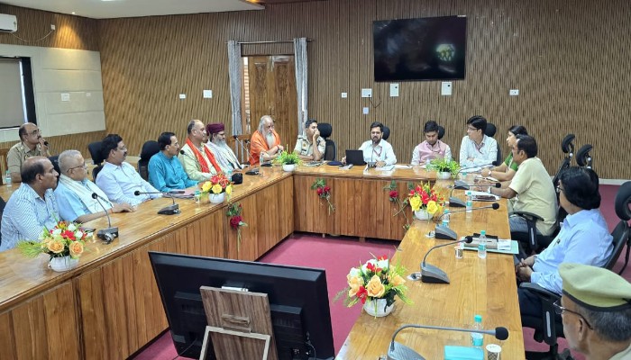 मोहर्रम और आगामी त्योहारों को लेकर झांसी में पीस कमेटी की बैठक, शांति एवं कानून व्यवस्था बनाए रखने पर जोर