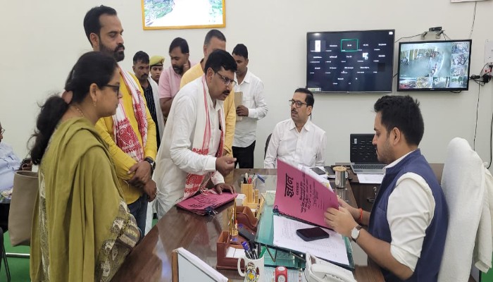 TET पूर्व नियुक्त शिक्षकों को संरक्षण देने की मांग, राष्ट्रीय शैक्षिक महासंघ ने सौंपा ज्ञापन