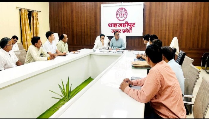 कॉलेज की जमीन से अवैध कब्जा हटाने के लिए 15 दिन का अल्टीमेटम