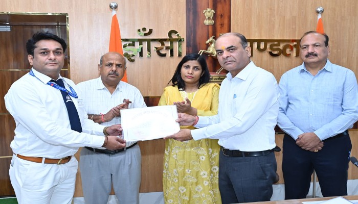 संरक्षा में उत्कृष्ट कार्य करने वाले 14 रेल कर्मचारियों को मिला सम्मान