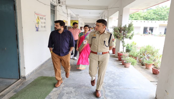 कड़ी सुरक्षा के बीच रामपुर में शांतिपूर्ण संपन्न हुई यूपीटीईटी परीक्षा, 92 प्रतिशत रही उपस्थिति