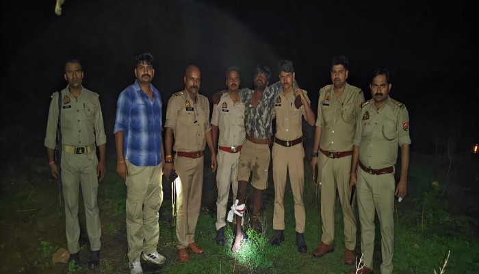 Jhansi: कच्छा-बनियान गैंग का बदमाश पुलिस मुठभेड़ में गिरफ्तार, पैर में लगी गोली