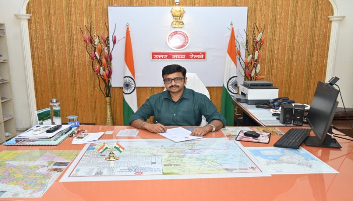 उत्तर मध्य रेलवे के नए सीपीआरओ बने डॉ. शिवम शर्मा, झांसी रेल मंडल के सूचना तंत्र को मिलेगी नई दिशा