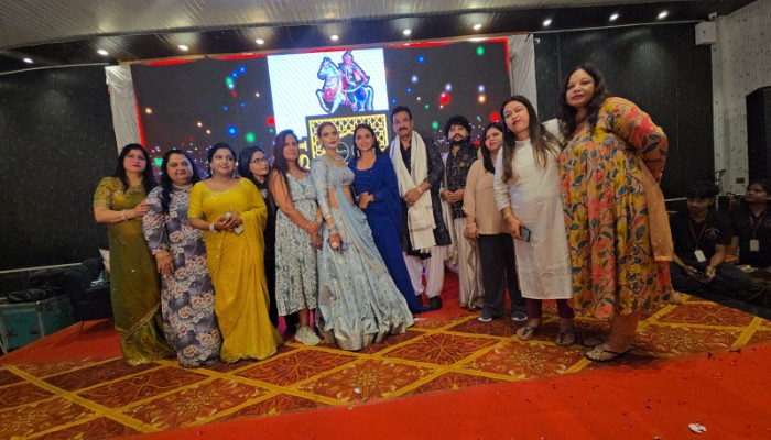 आराध्या समूह के फैशन एवं ब्यूटी शो में दिखा ग्लैमर और प्रतिभा का संगम, पारुल चौहान और खुशी शेख ने बढ़ाया उत्साह