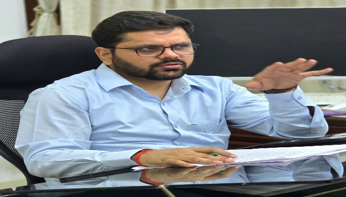भारी बारिश और वज्रपात के खतरे के बीच डीएम की अपील, मोबाइल में डाउनलोड करें 'सचेत ऐप'