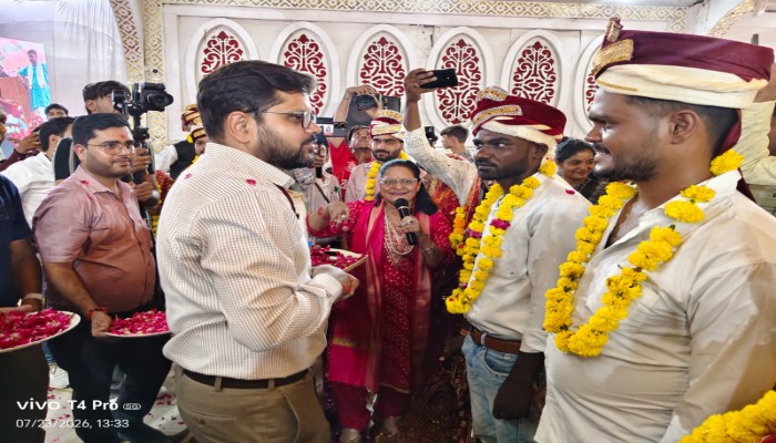 Jhansi: मुख्यमंत्री सामूहिक विवाह योजना में 270 जोड़ों का विवाह, सरकार ने दी आर्थिक सहायता