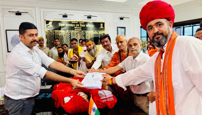 भीलवाड़ा में गौ सम्मान आव्हान: गौ माता को राष्ट्र माता घोषित करने की मांग को लेकर निकली विशाल प्रार्थना रैली