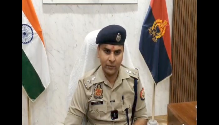 झांसी SSP Vikas Kumar : पत्रकारों के फोन उठाएं थानेदार, कानून व्यवस्था पर सख्त निर्देश