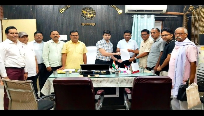 सुल्तानपुरः लंबित समस्याओं के समाधान पर बनी सहमति, धरना स्थगित